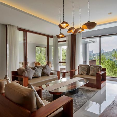 Anindya Hill View Villa 7 Bedrooms With A Private Swimming Pool Бандунг Екстериор снимка