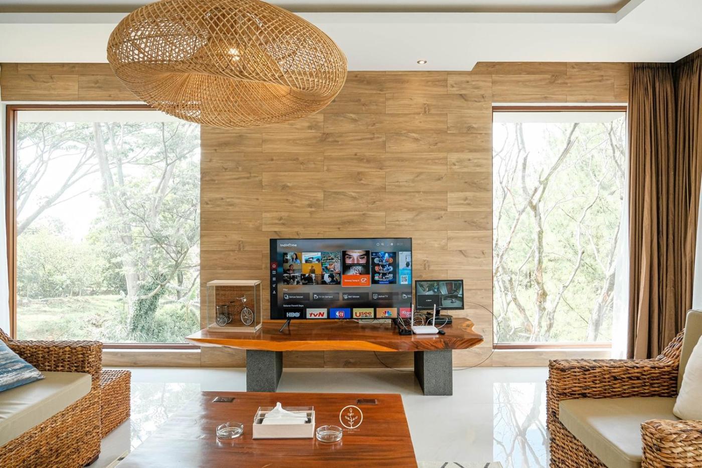 Anindya Hill View Villa 7 Bedrooms With A Private Swimming Pool Бандунг Екстериор снимка