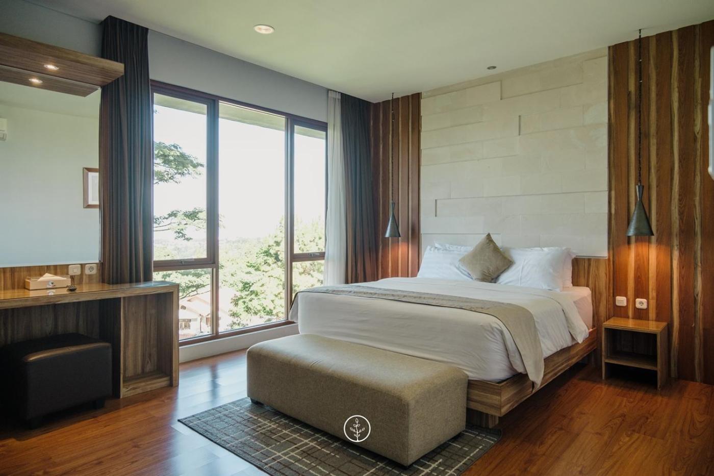 Anindya Hill View Villa 7 Bedrooms With A Private Swimming Pool Бандунг Екстериор снимка
